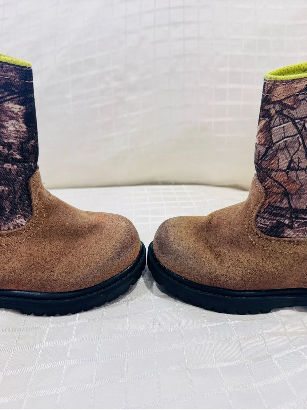 Magellan Outdoors rugged pull